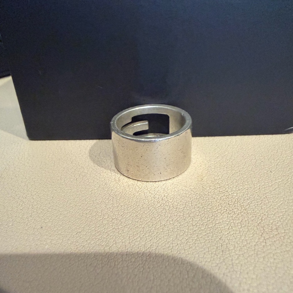 Gucci Silver Ring size 6 - Picture 2 of 4